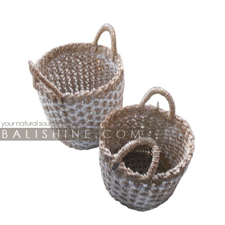 Balishine: Your natural source of indonesian handicraft presents in its Home Decor collection the Set of 3 Mendong Grass Baskets:12DEK368711:This set of 3 baskets is made in Bali from mendong grass.  