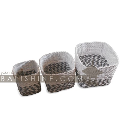 Balishine: Your natural source of indonesian handicraft presents in its Home Decor collection the Set of 3 Mendong Grass Baskets:12DEK368728:This set of 3 baskets is made in Bali from mendong grass.  