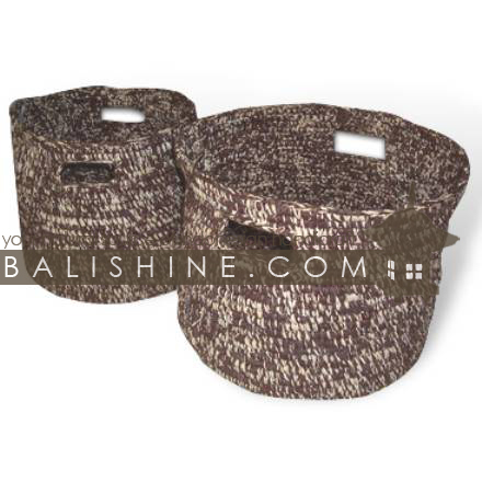 Balishine: Your natural source of indonesian handicraft presents in its Home Decor collection the Basket Set Of 2:12JAS362766:This set of 2 rounds baskets is produced in Indonesia made from rafia.  Natural and brown color