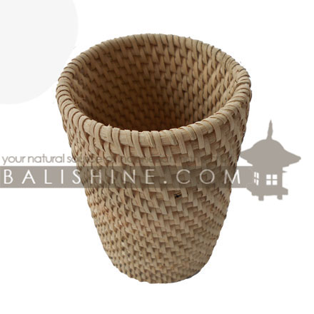 Balishine: Your natural source of indonesian handicraft presents in its Home Decor collection the Glass Holder:12RAS47474:This glass holder is produced in Bali and made from natural rattan.  Available in natural, white wash or black wash color.