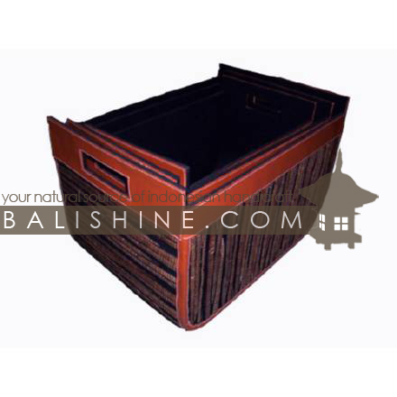 Balishine: Your natural source of indonesian handicraft presents in its Home Decor collection the Box Set Of 2:12JAS42747:This set of 2 rectangulars baskets is produced in Indonesia made from seagrass.  Orange color