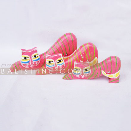 Balishine: Your natural source of indonesian handicraft presents in its Home Decor collection the Decorative Cat:12DAR36341:This set of 3 pieces cats is a handicraft of Bali made from albasia wood.  