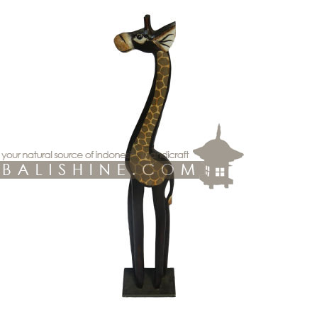 Balishine: Your natural source of indonesian handicraft presents in its Home Decor collection the Giraffe:12DAE36752:This giraffe is a handicraft of Bali made from albasia and MDF wood.  