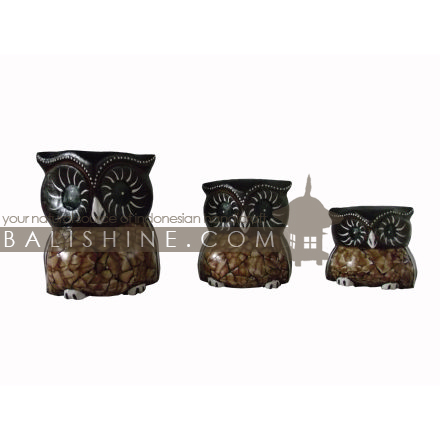Balishine: Your natural source of indonesian handicraft presents in its Home Decor collection the Owk:12TUM36907:This set of 3 pieces owk is a handicraft of Bali made from albasia wood.  