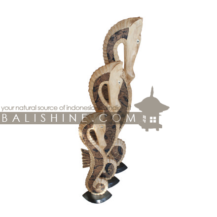 Balishine: Your natural source of indonesian handicraft presents in its Home Decor collection the SeaHorse Statue set of 3:12OKA37010:This set of 3 seahorse is a handicraft of Bali made from albasia wood .  Other color available. Pls request color you want to order.