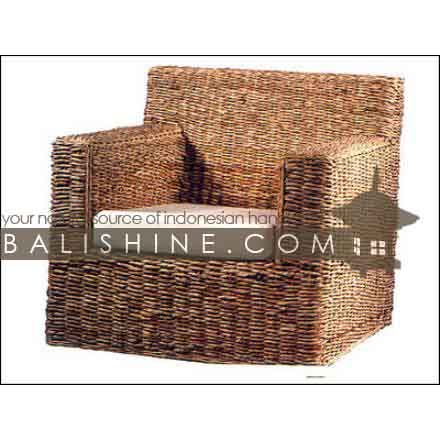 Balishine: Your natural source of indonesian handicraft presents in its Home Decor collection the Chair:114SRI444066:This chair is produced in indonesia, made from banana. This price is without cushion.  Several materials are available : seagrass, banana leaf or rotan