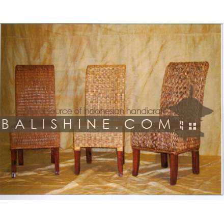 Balishine: Your natural source of indonesian handicraft presents in its Home Decor collection the Dining Chair:114SRI664087:This dining chair is produced in indonesia, made from banana and teak wood.  Several materials are available : seagrass, banana leaf or rotan