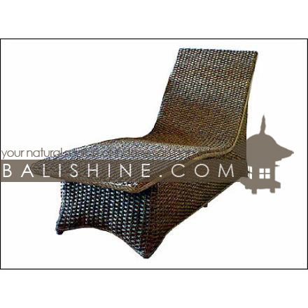 Balishine: Your natural source of indonesian handicraft presents in its Home Decor collection the Sofa:114SRI444053:This sofa is produced in indonesia, made from seagrass. This price is without cushion.  Several materials are available : seagrass, banana leaf or rotan