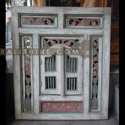 Balishine: Your natural source of indonesian handicraft presents in its Home Decor collection the Java Cantik Mirror:17BAS127875:This mirror is a handicraft of Bali made from natural carving mahoni wood with mirror 3mm thickness.  