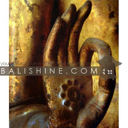 Balishine: Your natural source of indonesian handicraft presents in its Home Decor collection the Painting:17MAG494573:This painting is produced in Bali by artists coming from the Bali art school and from the art village of Ubud. We produced our own canvas to have the highest quality and also import our acrylic colors from germany.  It is made from acrylic-painting on a canvas.