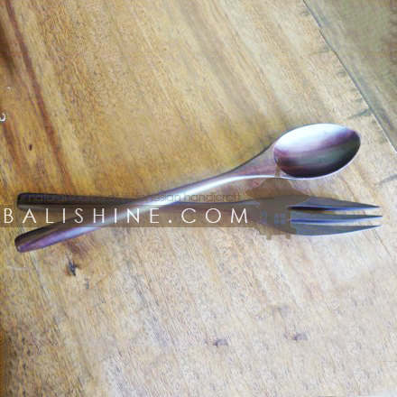 Balishine: Your natural source of indonesian handicraft presents in its Tableware collection the Spoon Salad:632DIA6277:This spoon salad set is  produced in Bali this handicraft is made from sonokling wood.  Same as picture