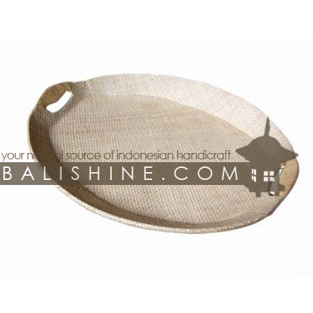 Balishine: Your natural source of indonesian handicraft presents in its Tableware collection the Tray:625JAS3389:This oval tray is produced in Bali made from seagrass.  WHITE