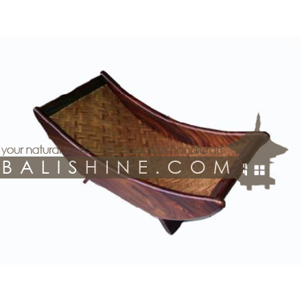 Balishine: Your natural source of indonesian handicraft presents in its Tableware collection the Tray Set Of 2:625JAS3345:This set of 2 rectangular trays is produced in Bali made from bamboo and wood.  Natural color