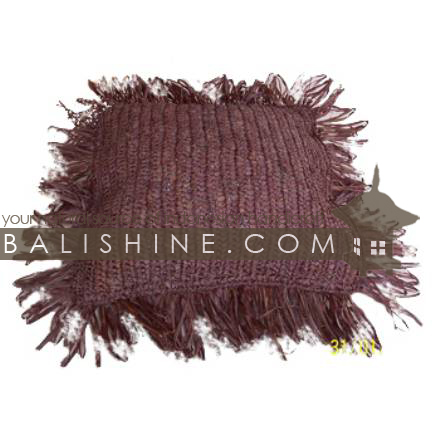 Balishine: Your natural source of indonesian handicraft presents in its Textile & Rugs collection the Pillow:538JAS3041:This square pillow is produced in Bali it's an handmade rafia with kapok inside.  Color : Orange, Cream, Brown, Black, White, Yellow, Green, Red or Blue.