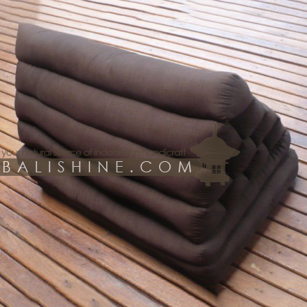 Balishine: Your natural source of indonesian handicraft presents in its Textile & Rugs collection the Cushion Pyramide:541MKN5240:This pyramid sofa is unfolded and become a mattress 1 place. produced in Bali it's a handmade textile with kapok inside.  50% coton and 50% polyester. Color as photo.